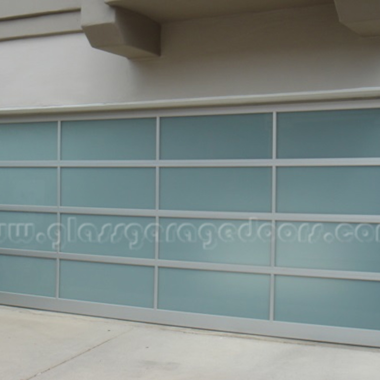  full-view bp Glass Garage Door installed in modern Huntington Beach home,enhancing coastal curb appeal and natural light